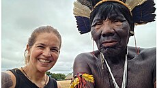 Botani�ka Viviane Fonseca Kruel p�i pobytu ve vesni�ce, kterou v Amazonském...
