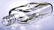 Rozhodnutí o�istit své t�lo od negativních ú�ink� alkoholu nastává v�t�inou v lednu. (ilustra�ní foto)