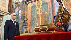 Ruský prezident Vladimir Putin si prohlédl relikvie ruského kní�ete Dmitrije...