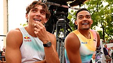 Armand Duplantis a Emmanouil Karalis na Diamantové lize v Lausanne.