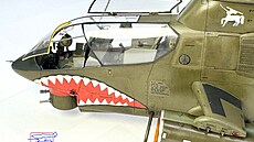 Bell AH-1G Detail p�edního kokpitu