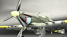 Hawker Hurricane Mk.IIc v m���tku 1:48 ze stavebnice Arma Hobby s n�kolika m�lo...