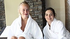 Aneta Krej�íková a Kristina Podzimková na wellness odpoledni serial� Ulice a...