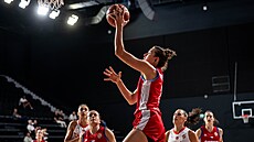 �eská basketbalistka Julie Pospí�ilová zakon�uje na turecký ko�.