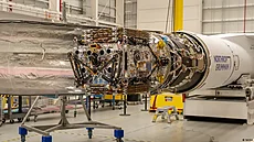 Vesmírný taha� Link umíst�ný v raket� Northrop Grumman Pegasus XL