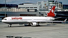 Letoun McDonnel Douglas MD-11 imatrikulace HB-IWF zachycený na leti�ti v...