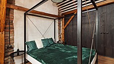 P�da byla dlouhé roky nevyu�ívaná a jejím ú�elem bylo prosté skladování v�cí.