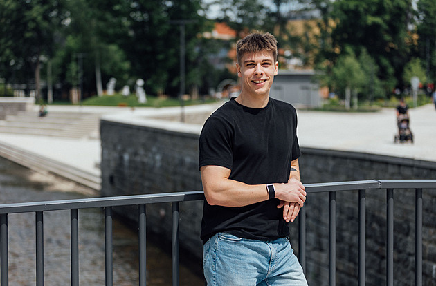 Liberec Student Heads to Prestigious Indian University: “AI Is My Second Brain”