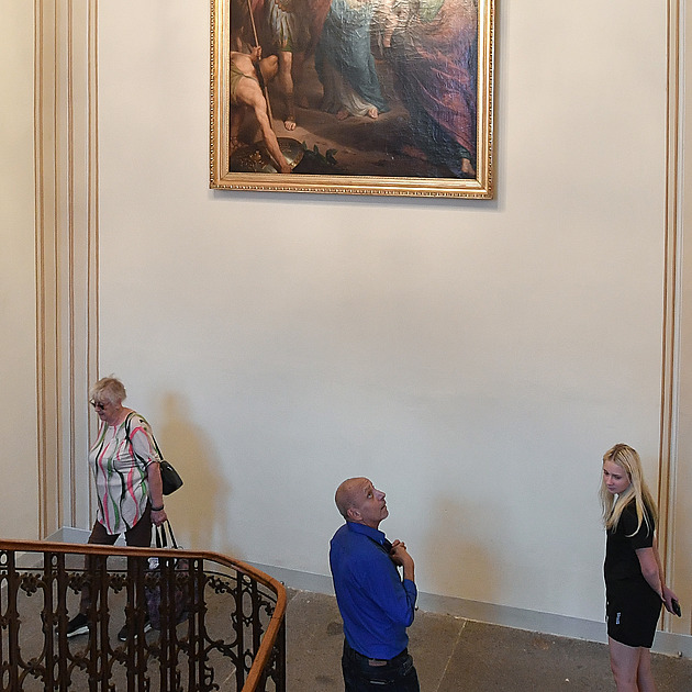 Bezplatné prohlídky zaplnily hrady a zámky. Některé rezervace ale propadly