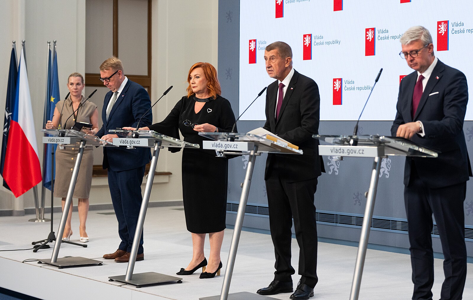 NÁZOR: Konečně debata o tom podstatném. Podívejme se na návrh rozpočtu bez emocí