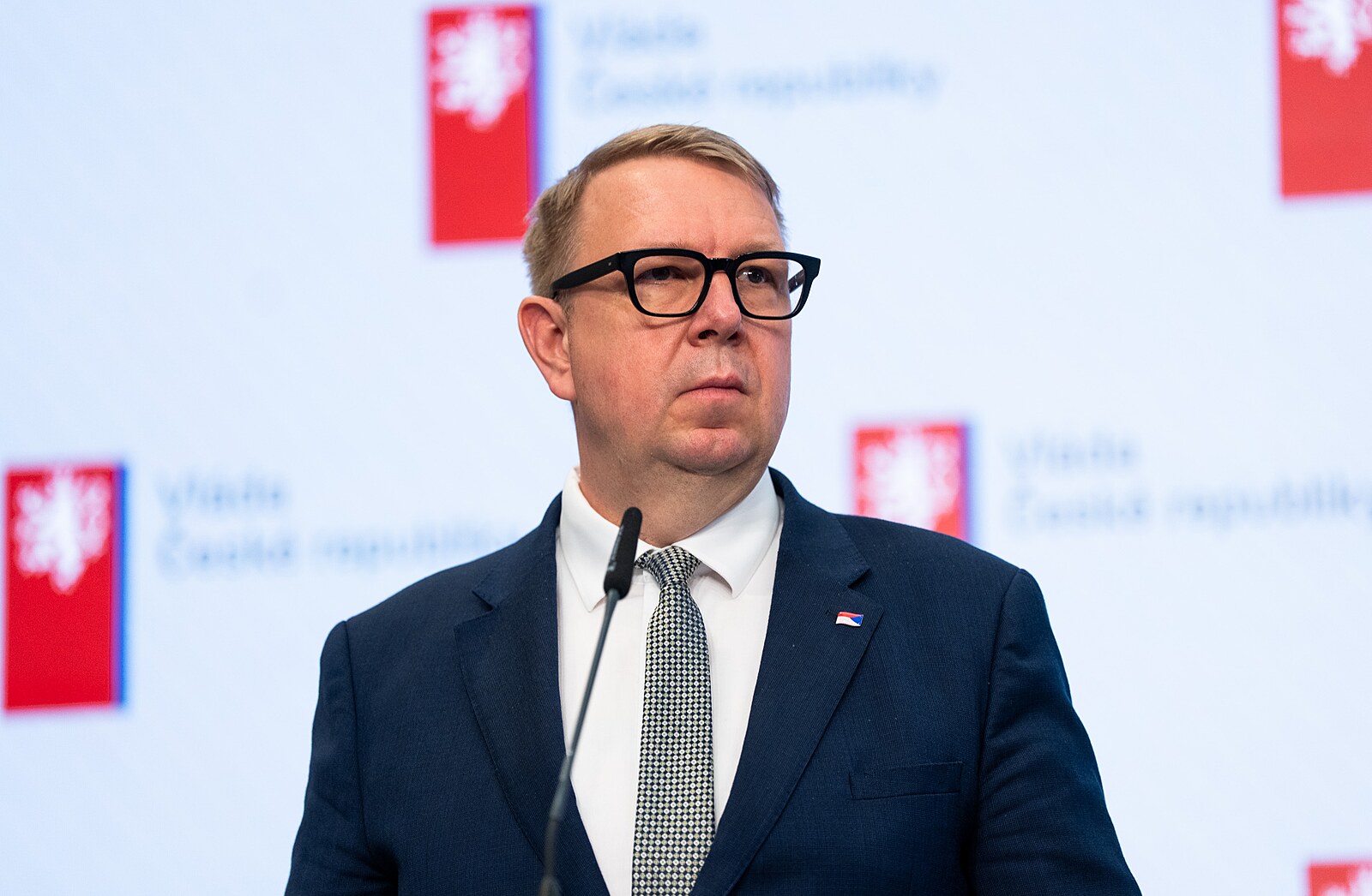 Ministr Juchelka podpoří návrat karenční doby. Babišova vláda ji před lety zrušila