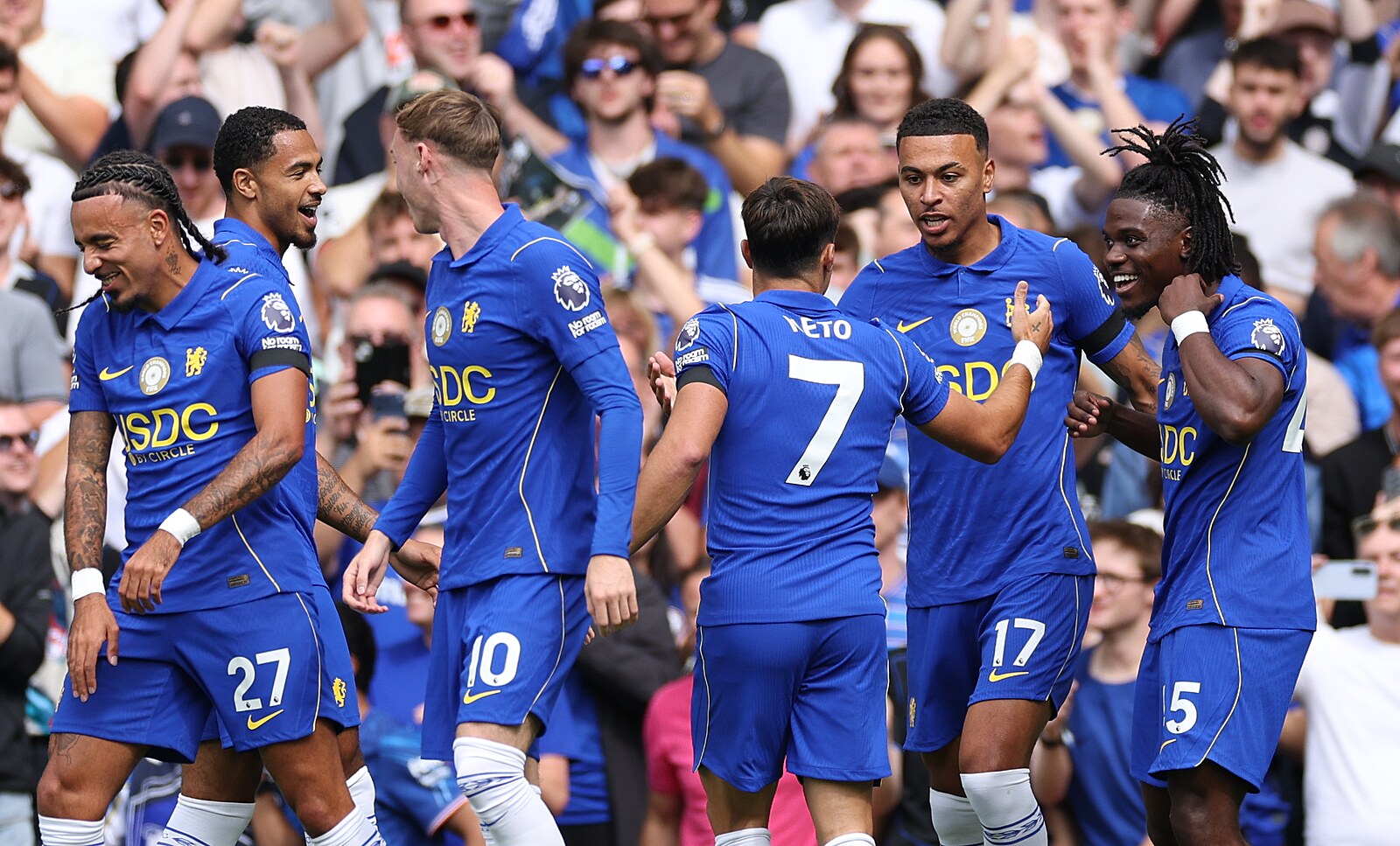 ONLINE: Gólová přestřelka mezi Chelsea a Brightonem, hrát bude Manchester United
