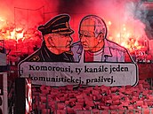 Choreo slávistických fanou�k� v derby na Letné