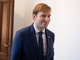 Ministr zdravotnictví Adam Vojt�ch (ANO) dorazil na jednání vlády, kde se bude...