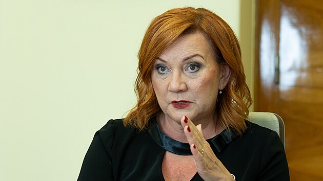 Ministryn� financ� Alena Schillerov� (31. srpna 2026)