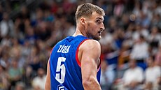 Jan Zídek b�hem utkání s Norskem v p�edkvalifikaci o EuroBasket 2029.