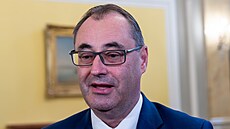 Ministr sportu Boris ��astný (Motoristé) dorazil na jednání vlády, kde se bude...