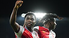 Slávistický k�ídelník Emmanuel Ayaosi se raduje ze svého gólu v derby proti...