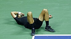 Novak Djokovi� se trápí v prvním kole US Open.
