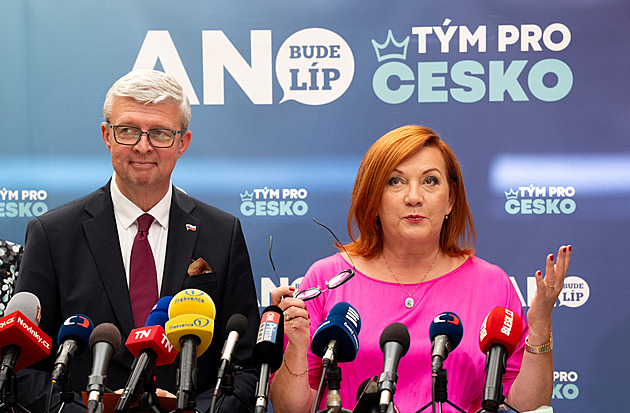 Vláda prosadila EET. Pokus vyjmout z ní bezhotovostní platby Senátu nevyšel