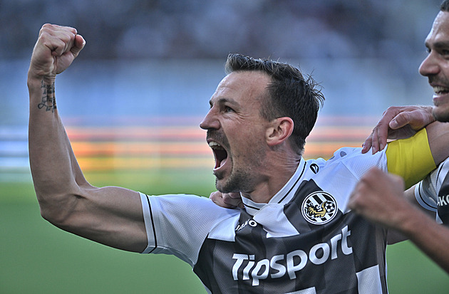 Hradec - Sparta 2:1, rychlé góly a cenný skalp. Hosté počtvrté padli a jsou až desátí