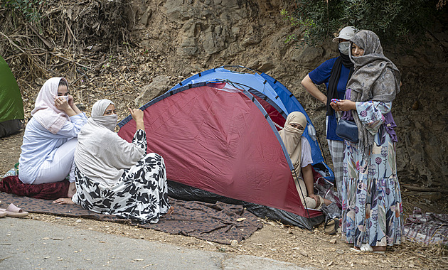 Ceuta se potýká s dvěma tisíci nezletilých migrantů, kterých se nemůže jen tak zbavit