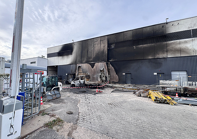 Požár v centru Berlína, prostřižený plot. Němci vyšetřují nové útoky na rozvodny