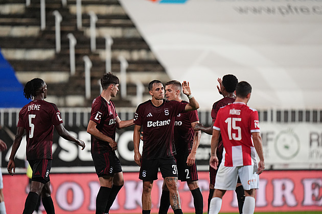 Sparta jasně porazila Žižkov, Vojta dal hattrick. V poháru končí Olomouc