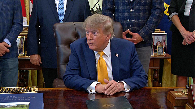 „Panuje všeobecná touha.“ Kreml naznačil možnou schůzku Putina a Trumpa v Číně