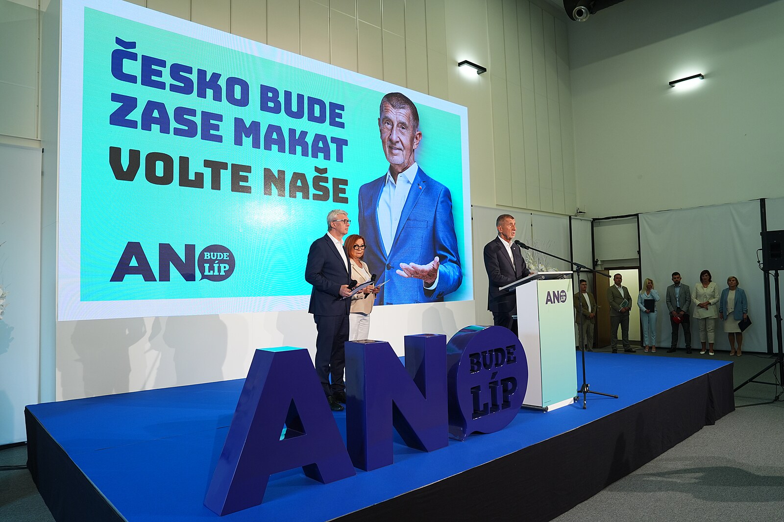NÁZOR: Makáme, Kefalín, makáme! ANO vede kampaň s dikcí Černých baronů, ale asi to působí