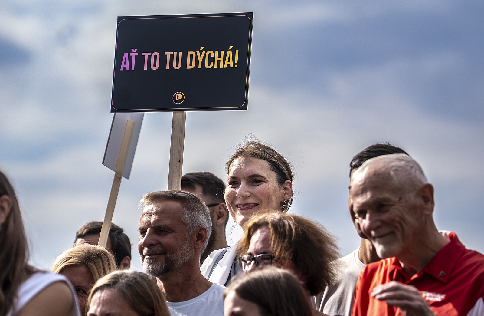 Piráti bojují v Praze o celostátní záchranu. Dosáhne voda v bárce bukanýrské kritického bodu? | Názory