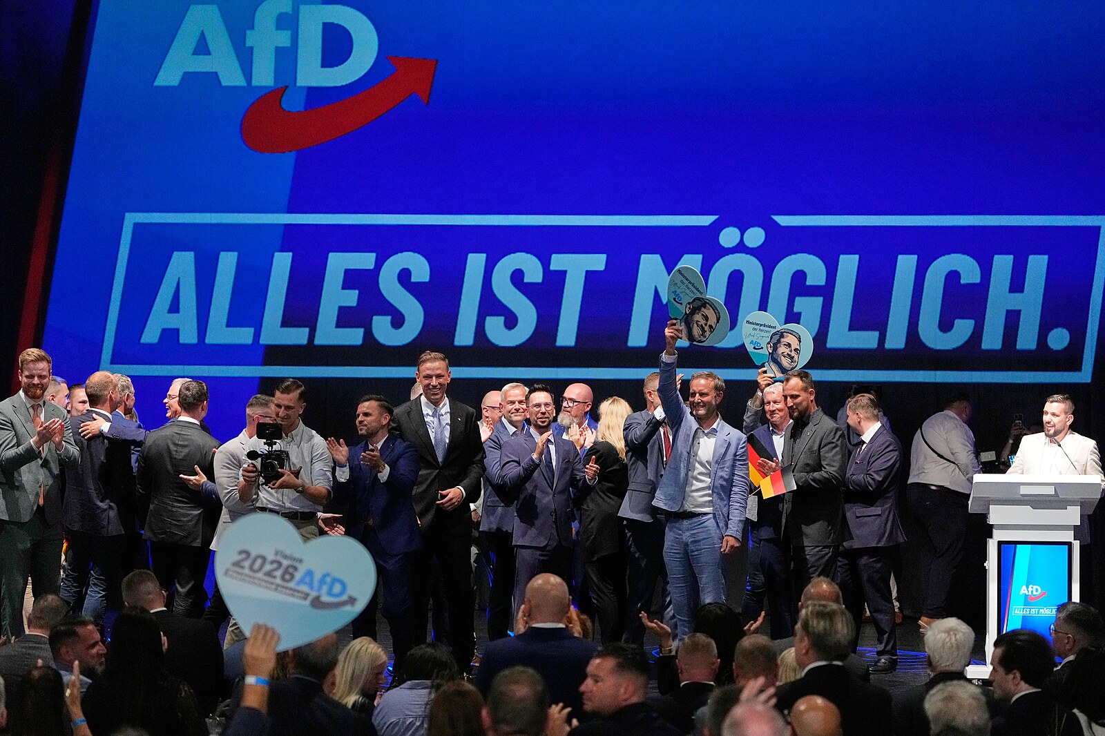 Skvělá noc, to je jen začátek! těší Orbána výhra AfD. Evropa je znepokojena