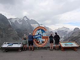 Grossglockner a ledovec Pasterze z Kaiser-Franz-Josefs-Höhe na Grossglockner...