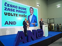 Zahájení hlavní fáze kampan� hnutí ANO ke komunálním a senátním volbám. Na...