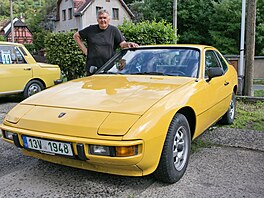 Zden�k Hulínský dorazil s vozem Porsche 924 z roku 1978 o výkonu 120 koní. V�z...