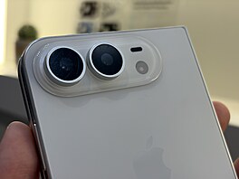 Makety ohebného iPhonu (IFA 2026)