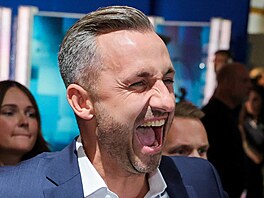 AfD oslavuje historický úsp�ch ve volbách. Exit poll od ZDF stran� p�isuzuje 44...