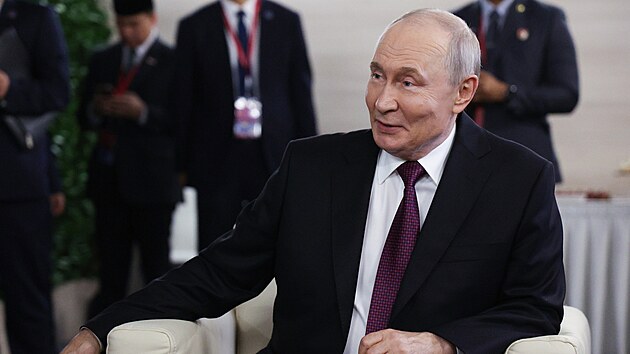 Vladimir Putin na ekonomick�m f�ru ve Vladivostoku (3. z��� 2026)