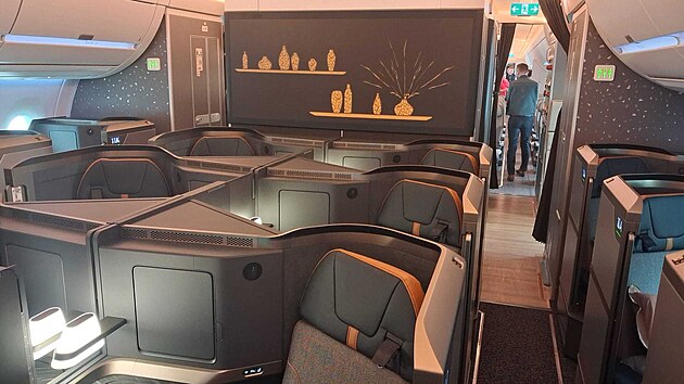 Letadlo Airbus A350-1000 spole�nosti Starlux ve verzi Airsorayama (1. z��� 2026)