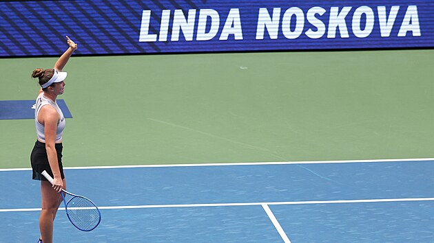 Linda Noskov� slav� postup do �tvrtfin�le US Open.