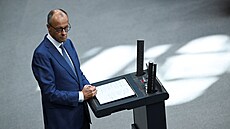 N�mecký kanclé� Friedrich Merz b�hem debaty o rozpo�tu ve Spolkovém sn�mu (9....