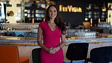 Je�t� p�ed n�kolika lety stála Linda Milotová hlavn� na divadelních prknech, dnes má jako brand managerka na starosti marketing FlyVista v Máji Národní. 