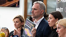 Tisková konference poslaneckého klubu �eské pirátské strany. Na snímku Vendula...