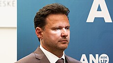 Tisková konference poslaneckého klubu hnutí ANO. Na snímku Radek Vondrá�ek....
