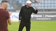Trenér Tomá� Heidenreich ze Slavie B v zápase s Ústím.