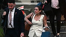 Asistenta prezidenta Dondalda Trumpa Chamberlain Harrisová vystupuje z...