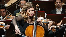 Cellistka Julia Hagenová na zahajovacím koncert� Dvo�ákovy Prahy