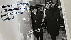 Prostor p�ed budovou P�írodov�decké fakulty Univerzity Palackého v Olomouci