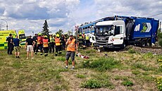 Vlak v Prost�jov� se srazil s vozem technických slu�eb a vykolejil. (2. zá�í...