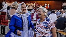 Ve�er plný duet, Charvat�ané. Folklorního ve�era se zp�vy se zú�astnila také...